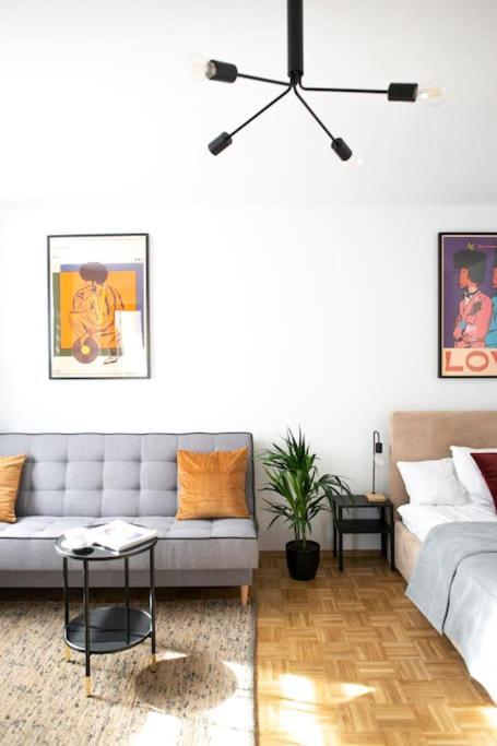 Oomph Warsaw Center Well Designed Apartment With Balcony Kültér fotó